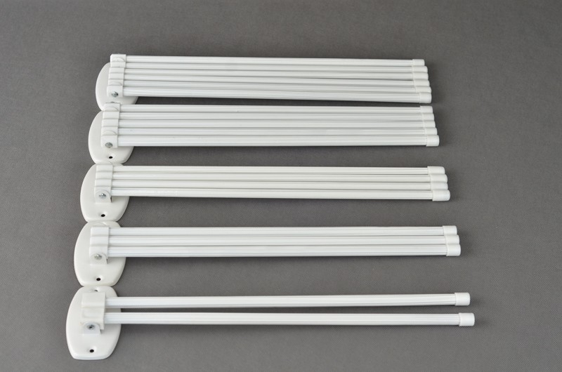 Sušák ramenný bílý - 5 ramenný